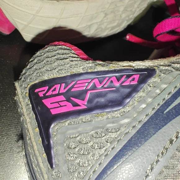 Brooks Women's Athletic Shoes - Gray and Pink - Picture 4 of 6